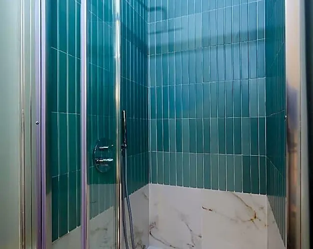 Otel Dem 2*